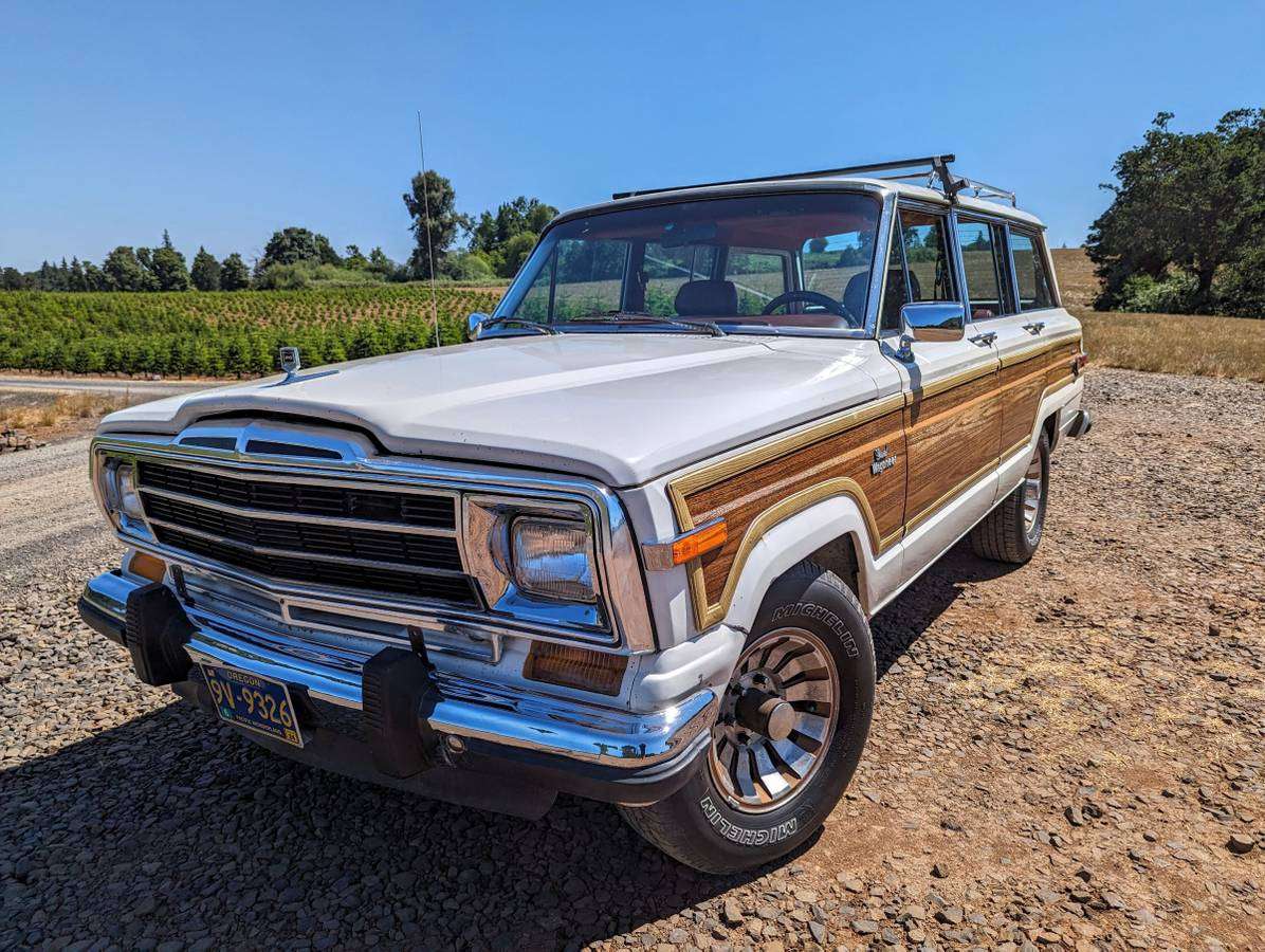 1986 Jeep Grand Wagoneer