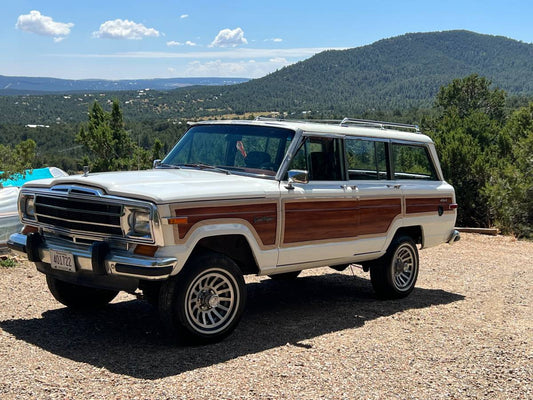 1987 Jeep Grand Wagoneer