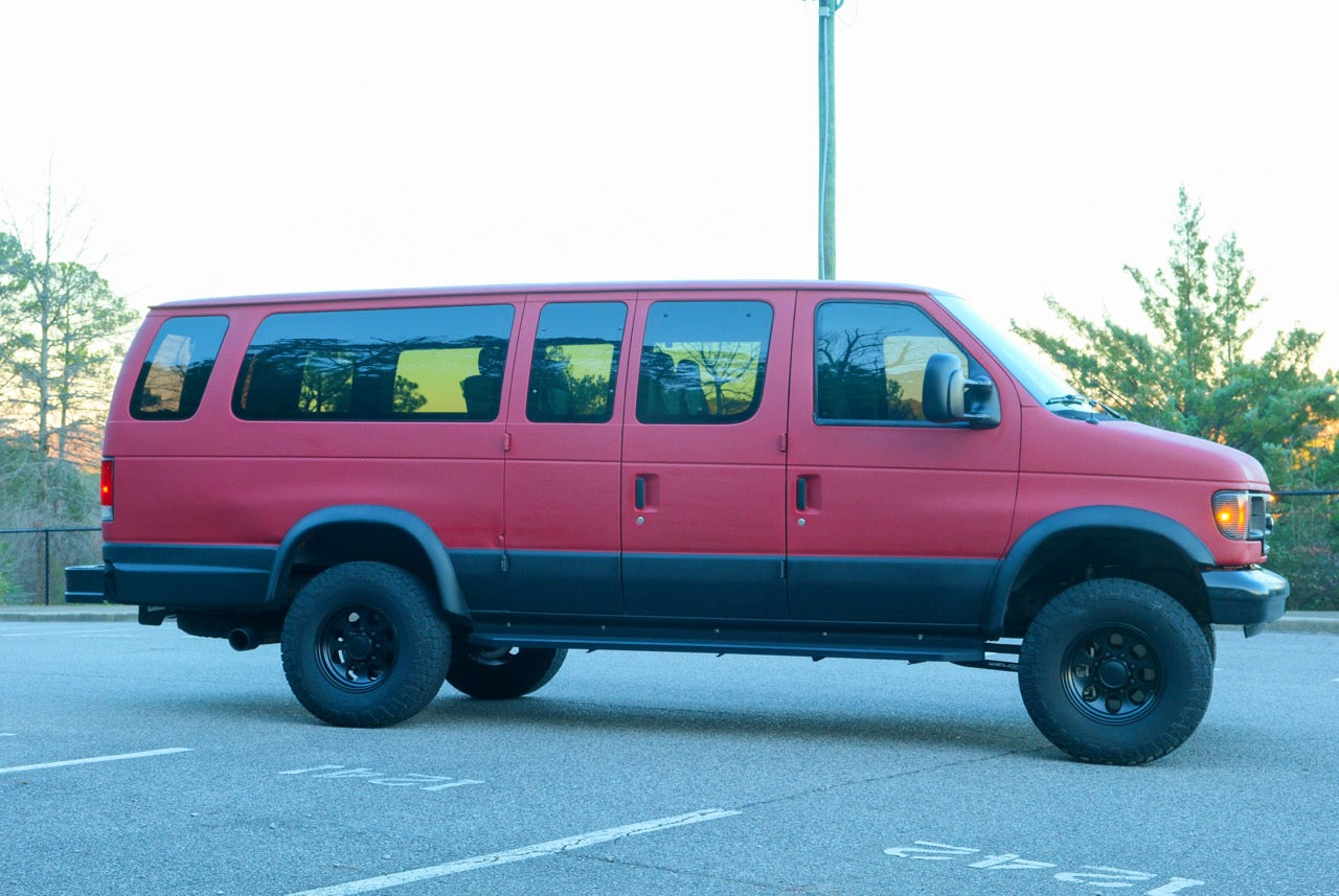 2001 Ford E-350 Super Duty EB