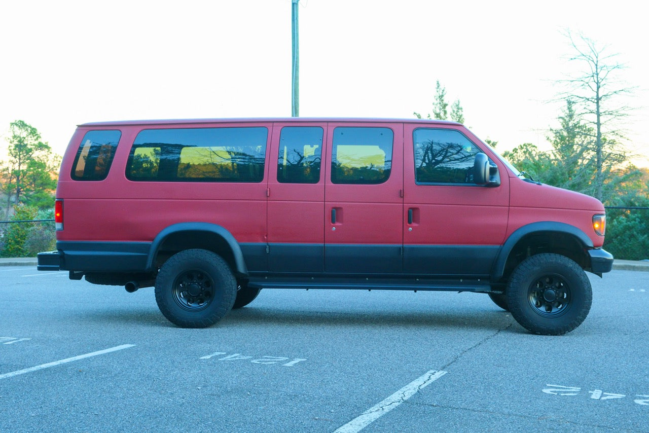 2001 Ford E-350 Super Duty EB