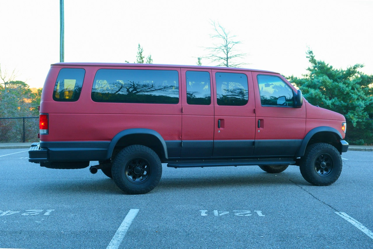 2001 Ford E-350 Super Duty EB