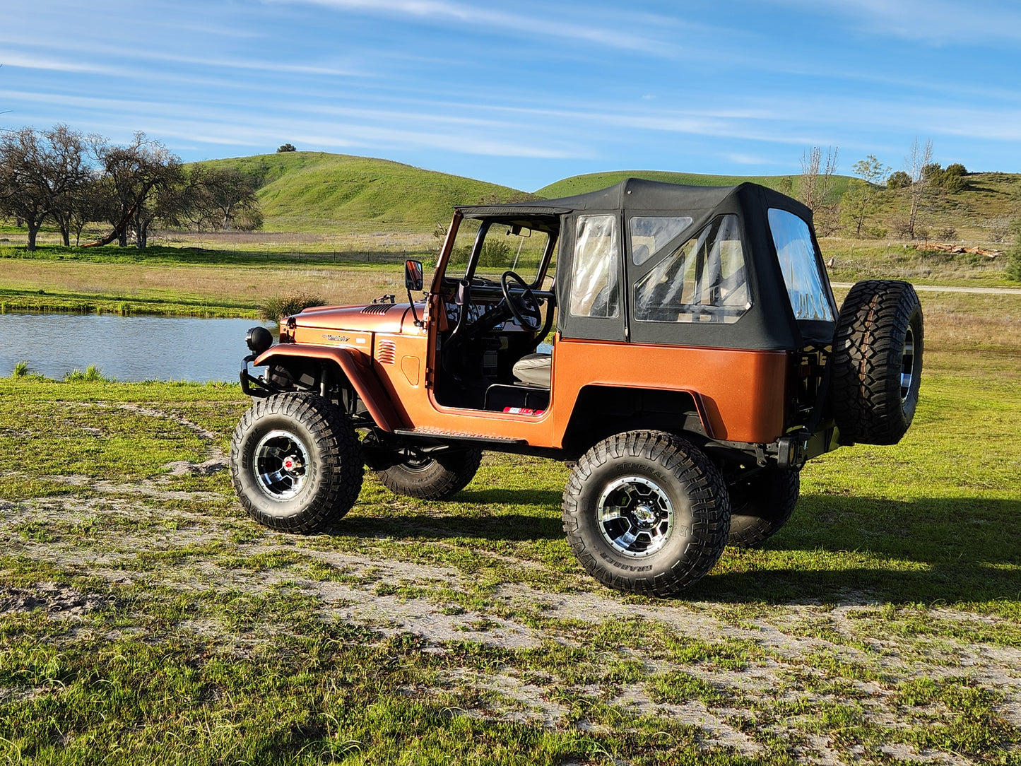 1975 Toyota FJ40 V8