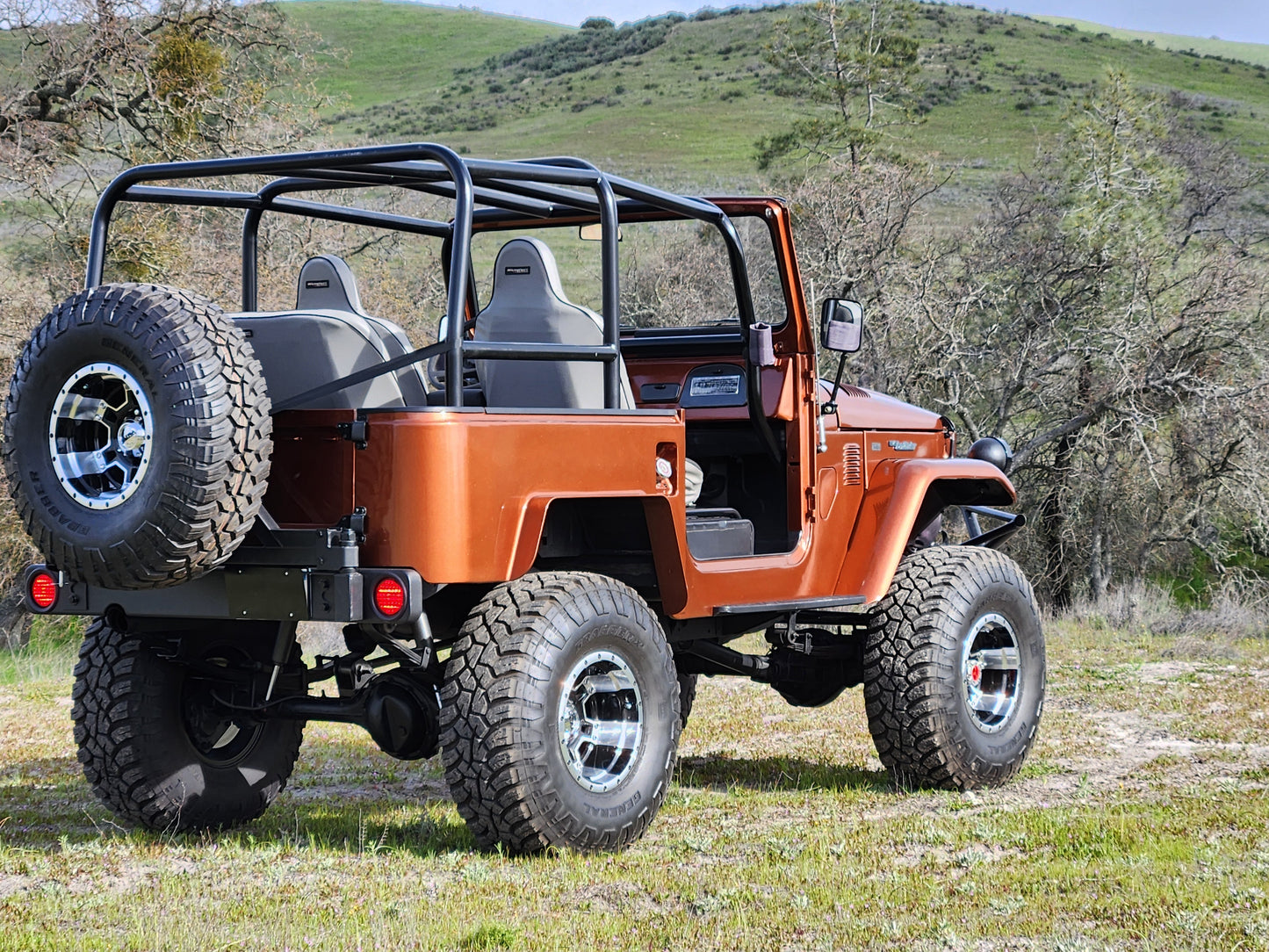 1975 Toyota FJ40 V8