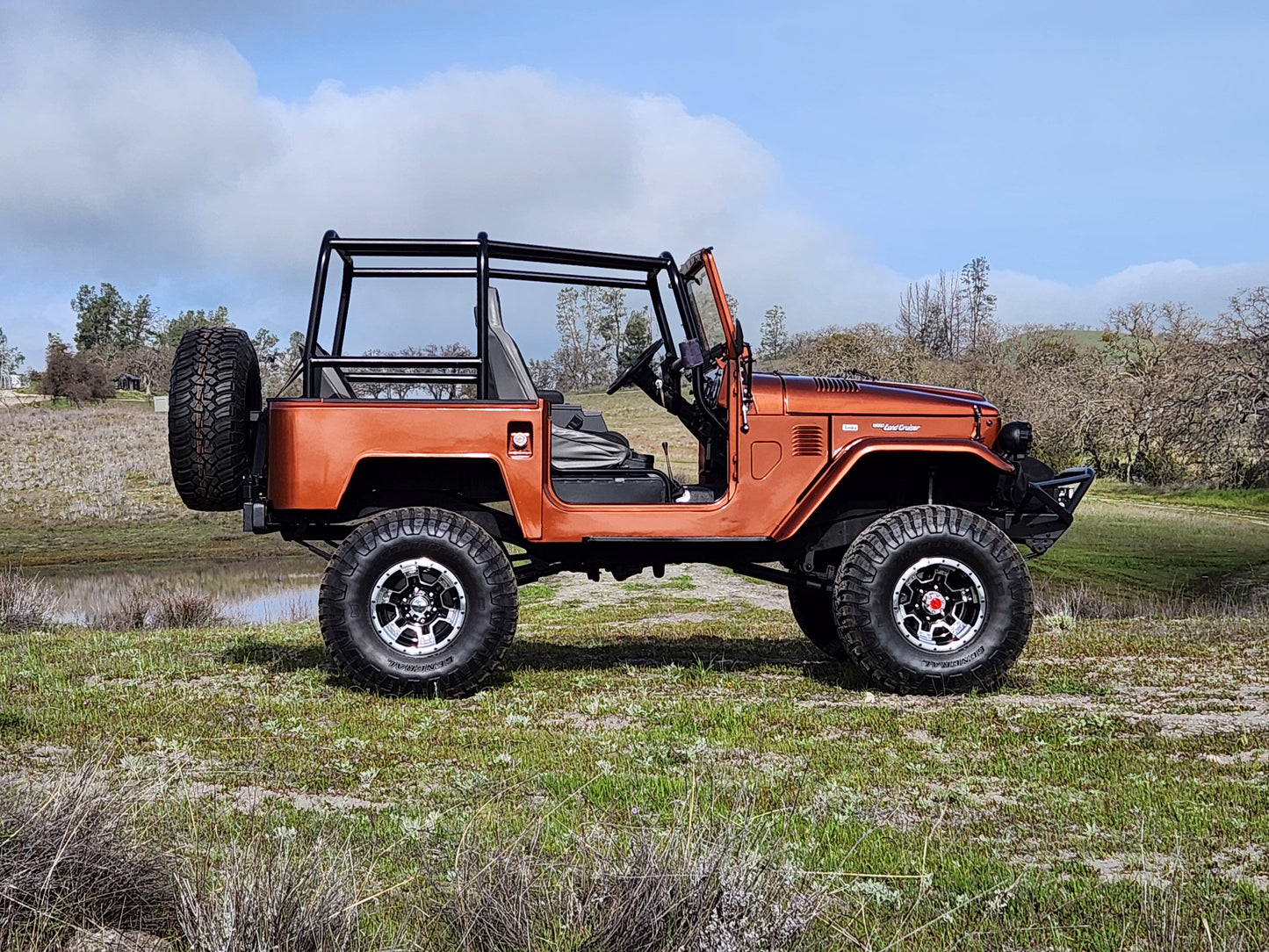 1975 Toyota FJ40 V8