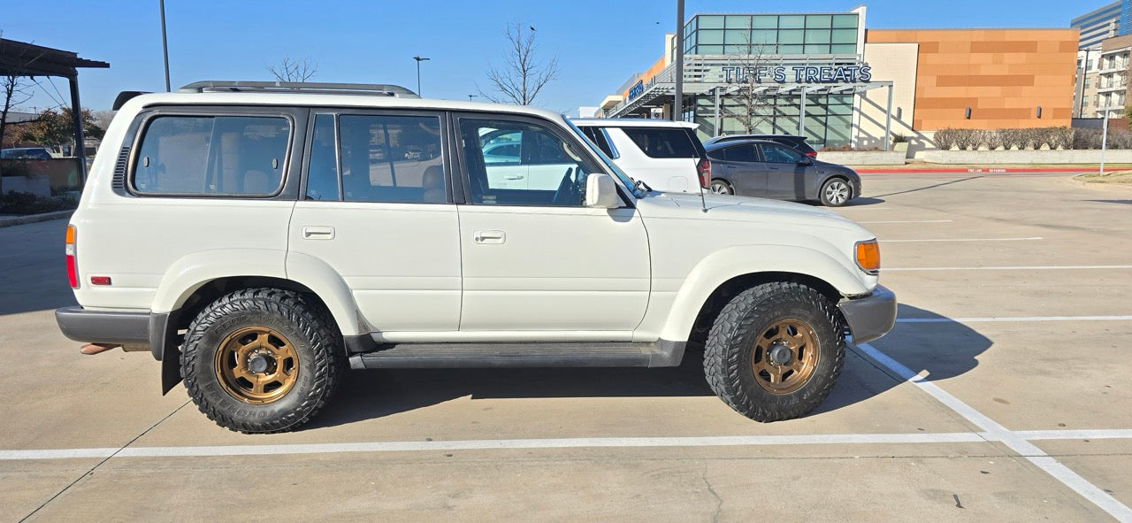 1997 Toyota Land Cruiser - Triple Locked