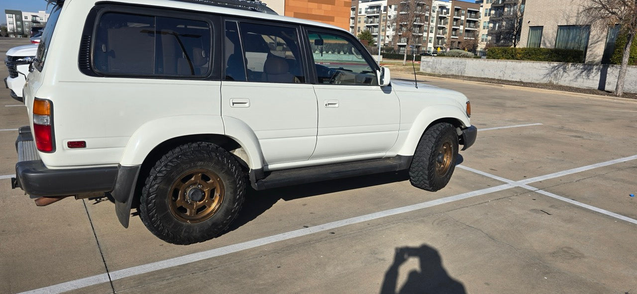 1997 Toyota Land Cruiser - Triple Locked