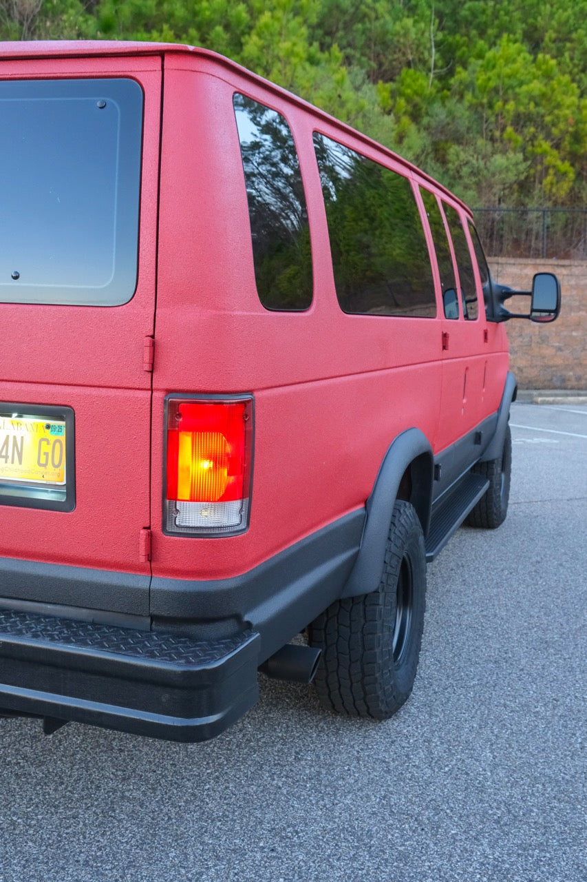 2001 Ford E-350 Super Duty EB