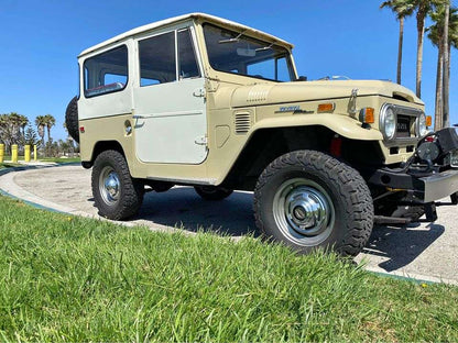 1971 Toyota FJ40 Land Cruiser