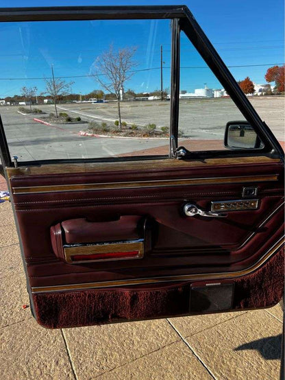 1989 Jeep Grand Wagoneer