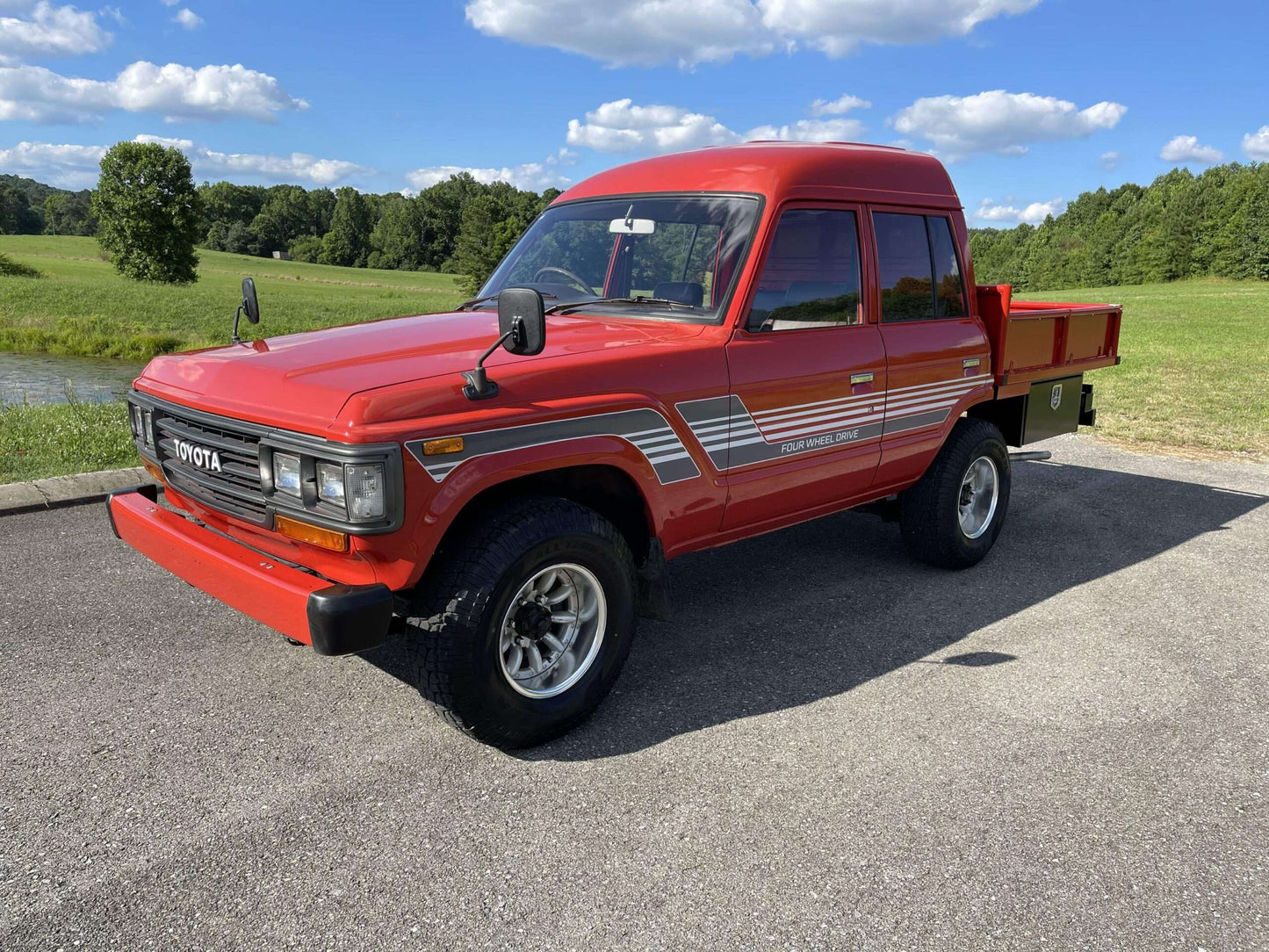 1989 Toyota Land Cruiser FJ62 4 Door Pick Up