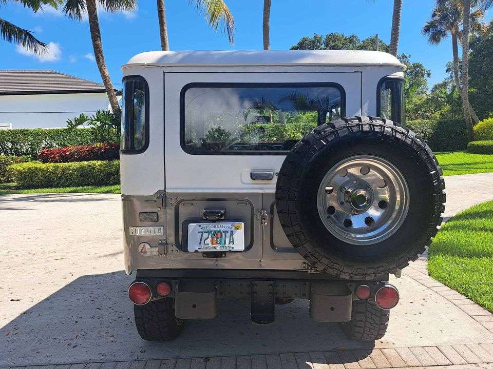 1972 Toyota Land Cruiser FJ40 V8