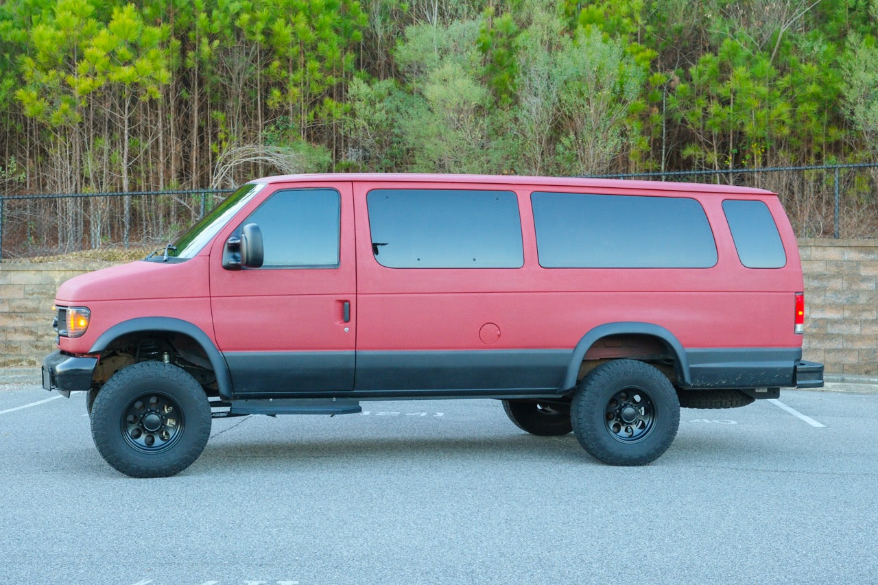 2001 Ford E-350 Super Duty EB