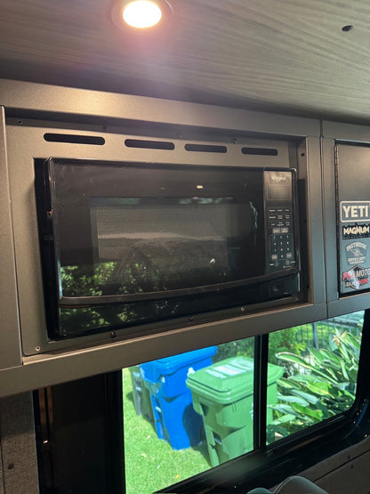 2020 Mercedes Benz Sprinter 2500 V6 4x4