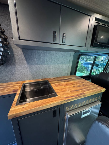 2020 Mercedes Benz Sprinter 2500 V6 4x4