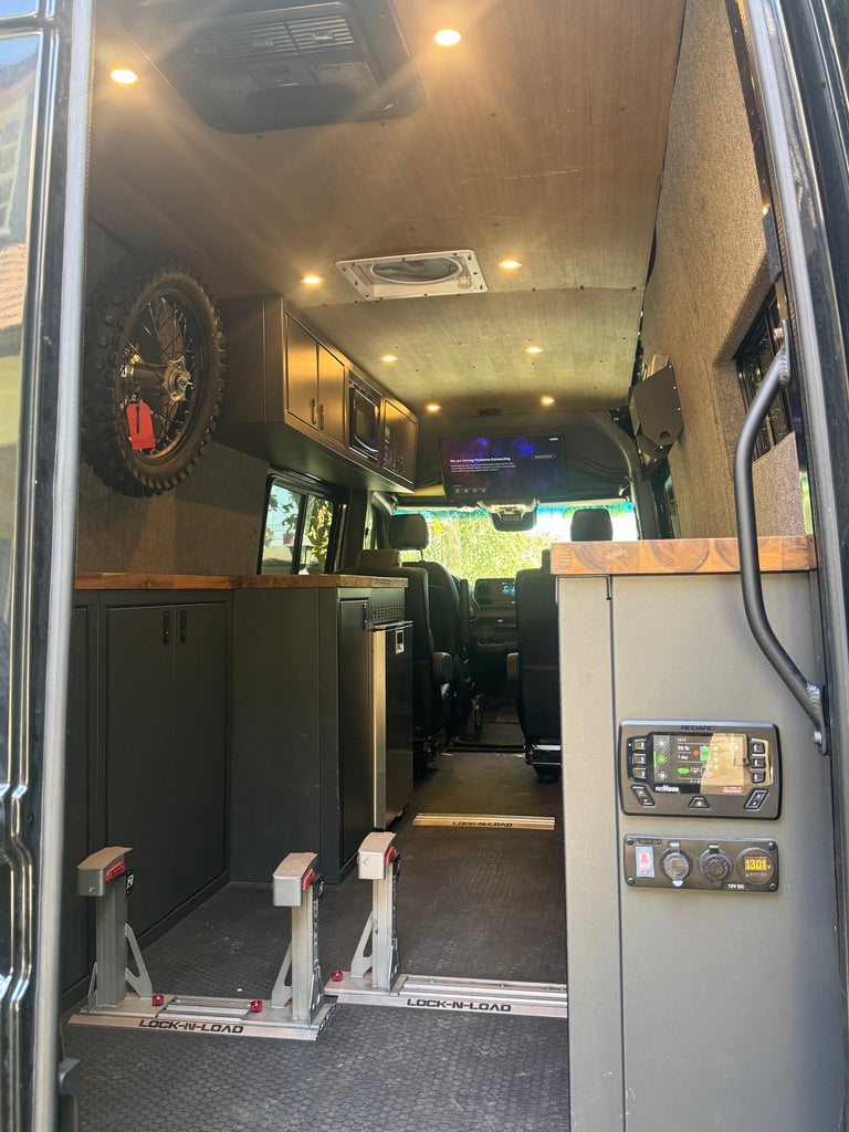 2020 Mercedes Benz Sprinter 2500 V6 4x4