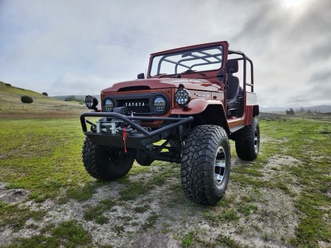 1975 Toyota FJ40 V8
