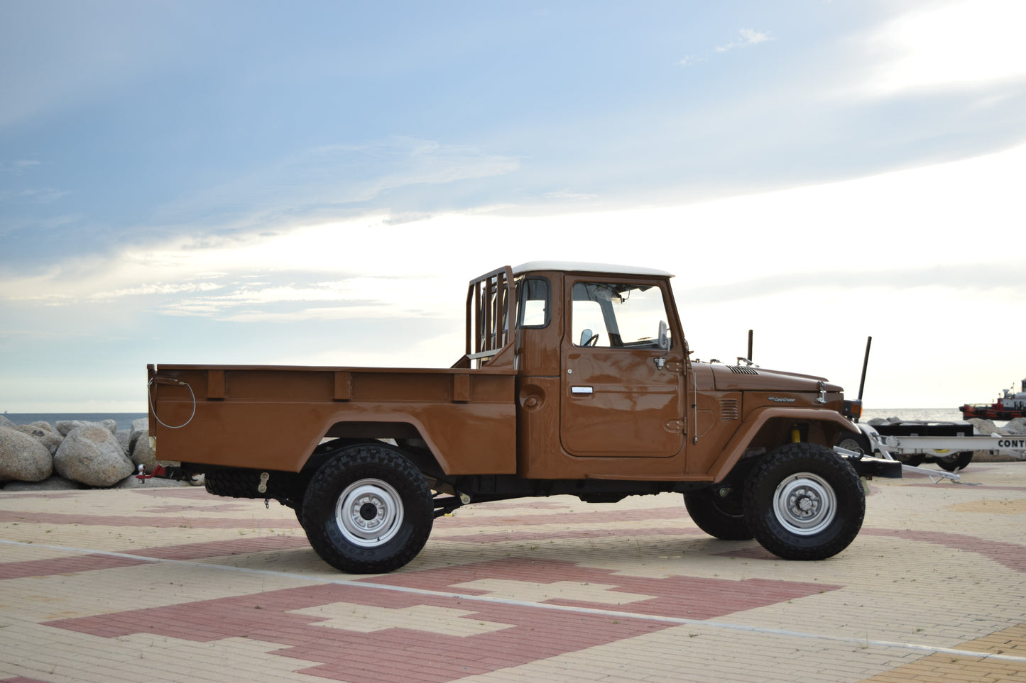 1981 Toyota Land Cruiser FJ45 Pick-Up