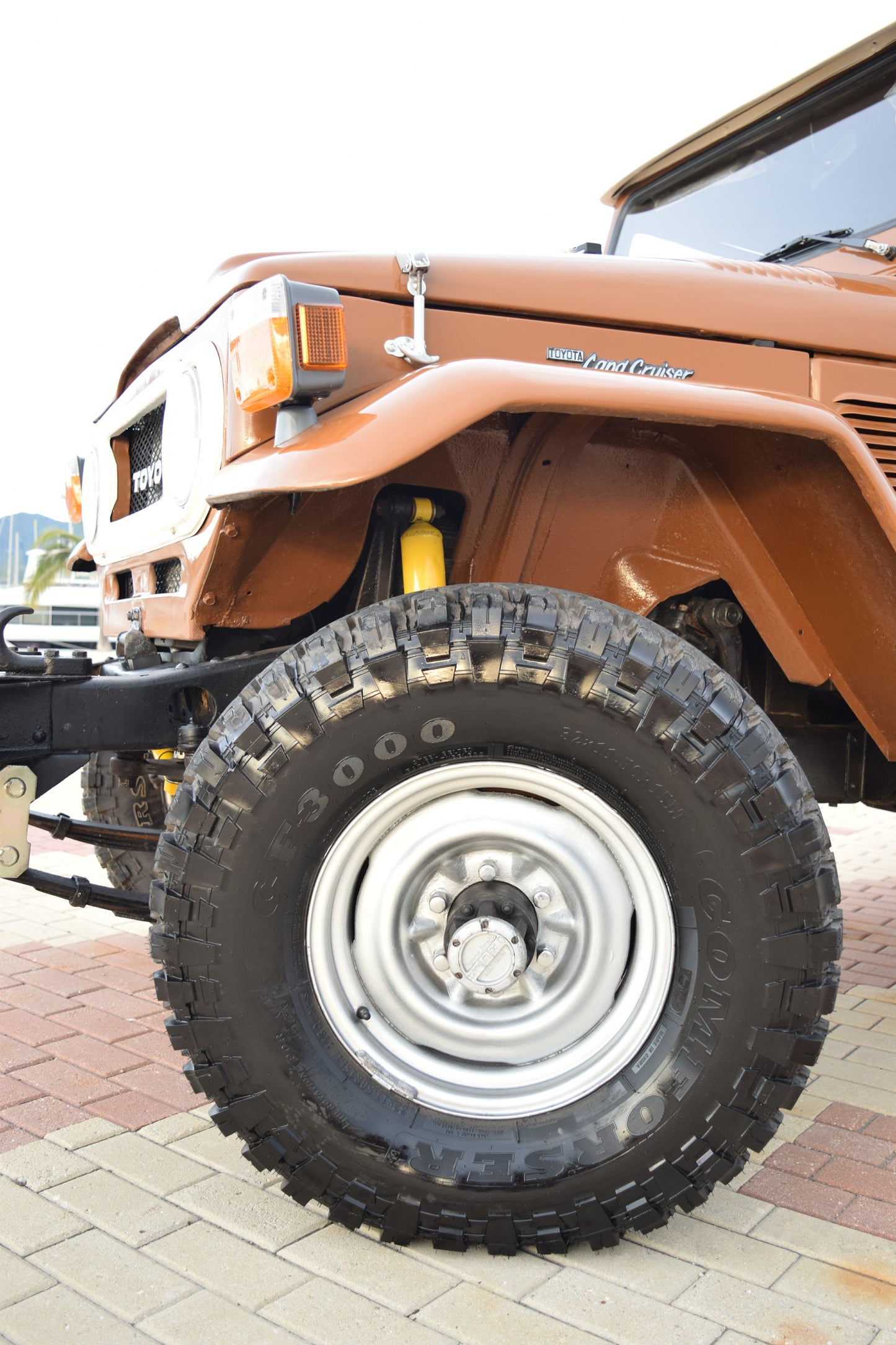 1981 Toyota Land Cruiser FJ45 Pick-Up