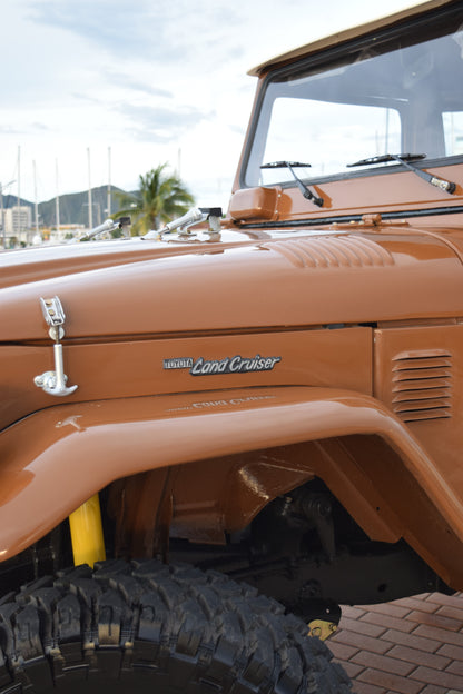 1981 Toyota Land Cruiser FJ45 Pick-Up