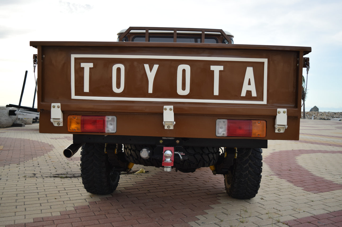 1981 Toyota Land Cruiser FJ45 Pick-Up