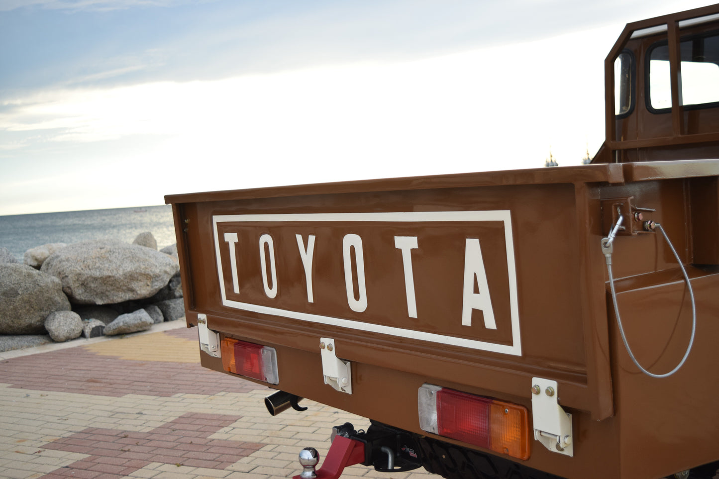 1981 Toyota Land Cruiser FJ45 Pick-Up