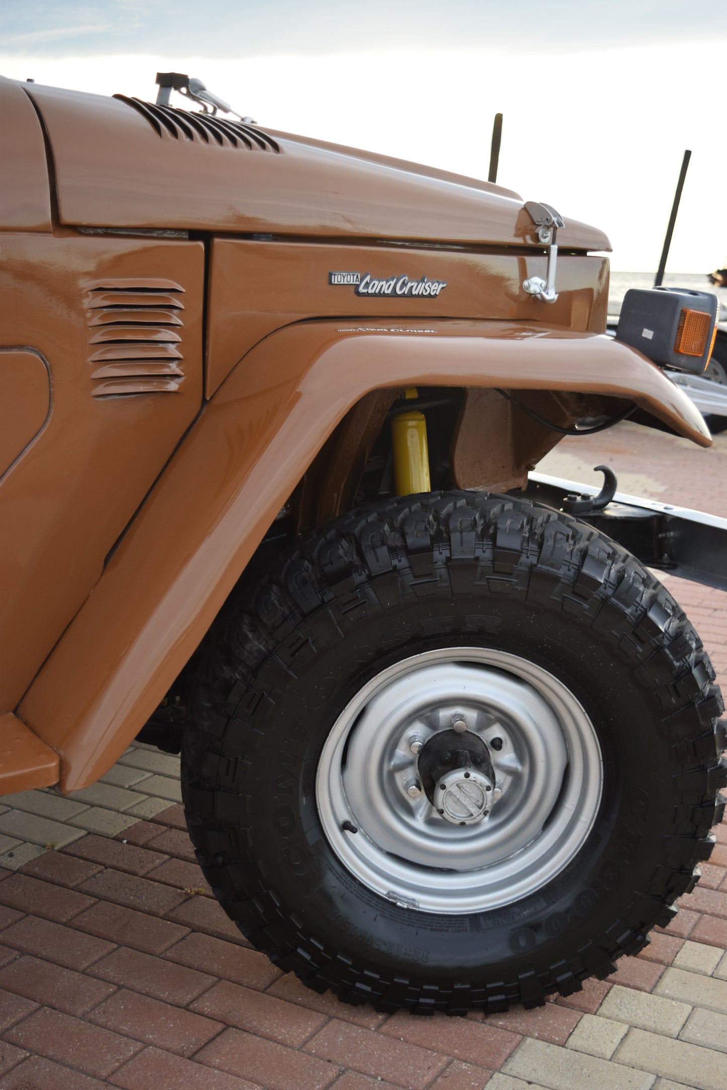 1981 Toyota Land Cruiser FJ45 Pick-Up