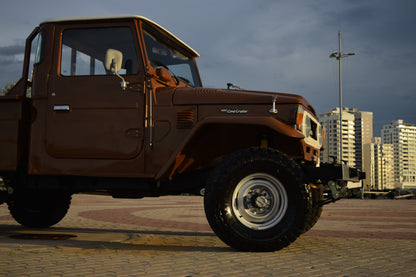 1981 Toyota Land Cruiser FJ45 Pick-Up