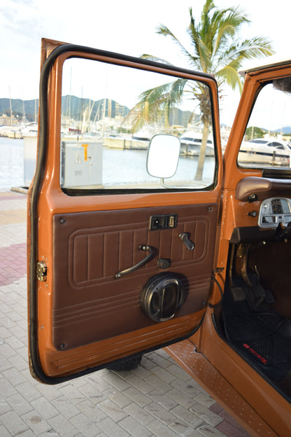 1981 Toyota Land Cruiser FJ45 Pick-Up