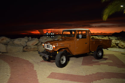 1981 Toyota Land Cruiser FJ45 Pick-Up