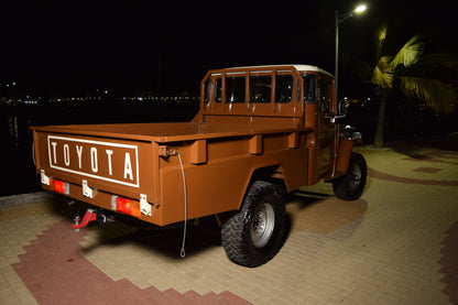 1981 Toyota Land Cruiser FJ45 Pick-Up