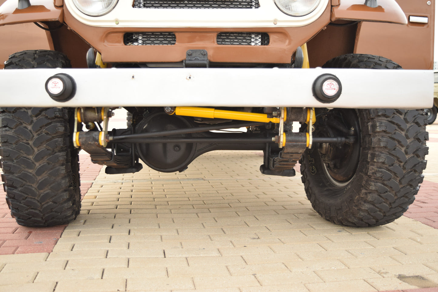 1981 Toyota Land Cruiser FJ45 Pick-Up