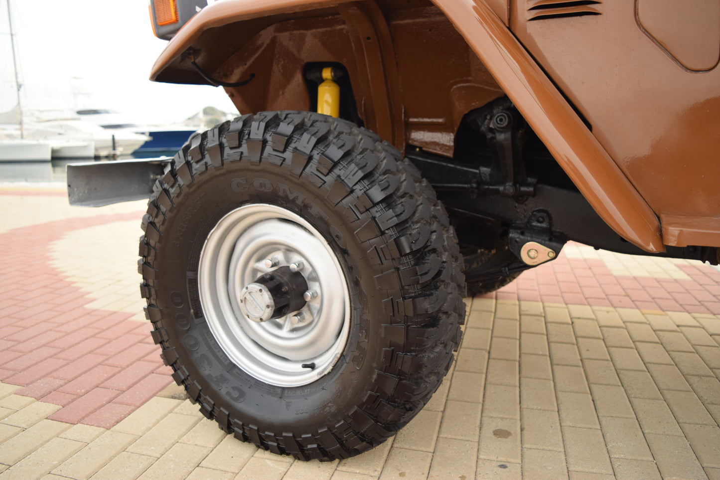 1981 Toyota Land Cruiser FJ45 Pick-Up