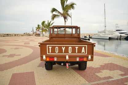 1981 Toyota Land Cruiser FJ45 Pick-Up