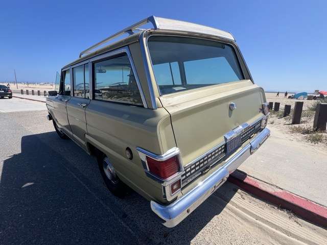 1971 Jeep Wagoneer (Survivor)