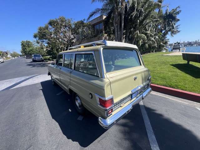 1971 Jeep Wagoneer (Survivor)