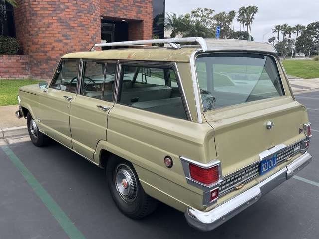 1971 Jeep Wagoneer (Survivor)