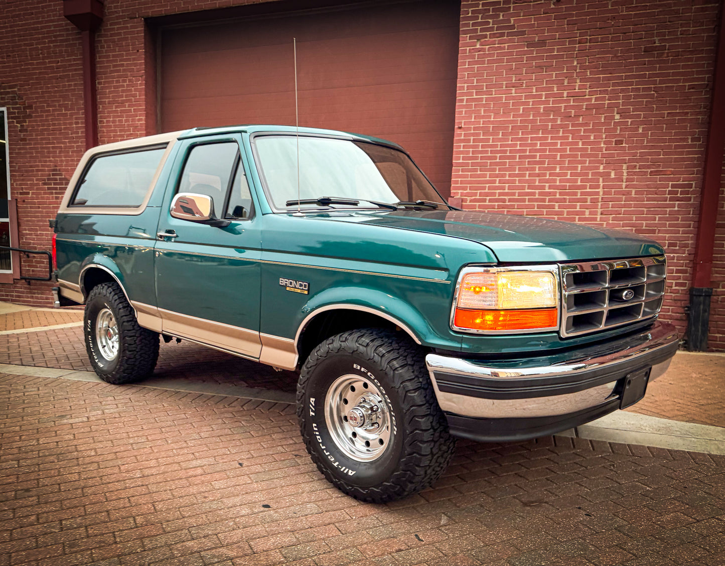 1996 Ford Bronco Eddie Bauer Edition
