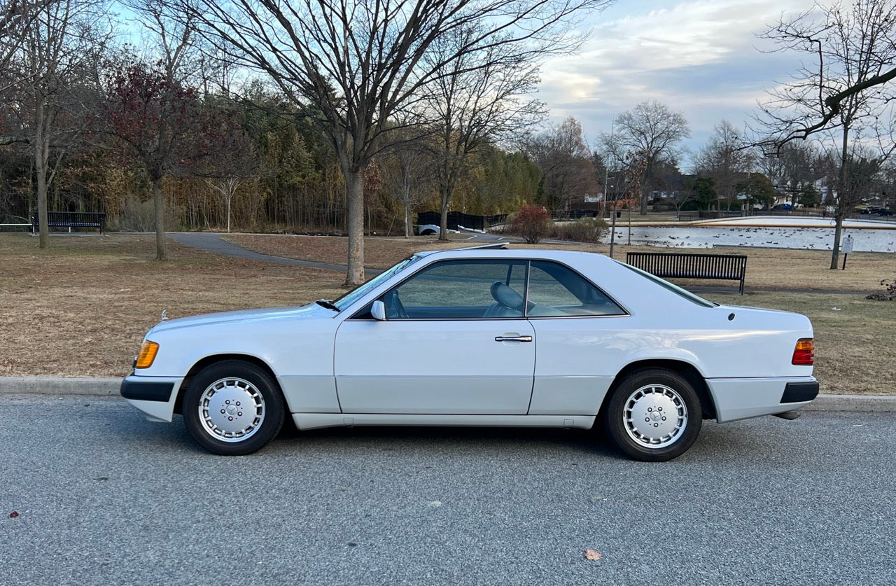 1990 Mercedes 300 CE