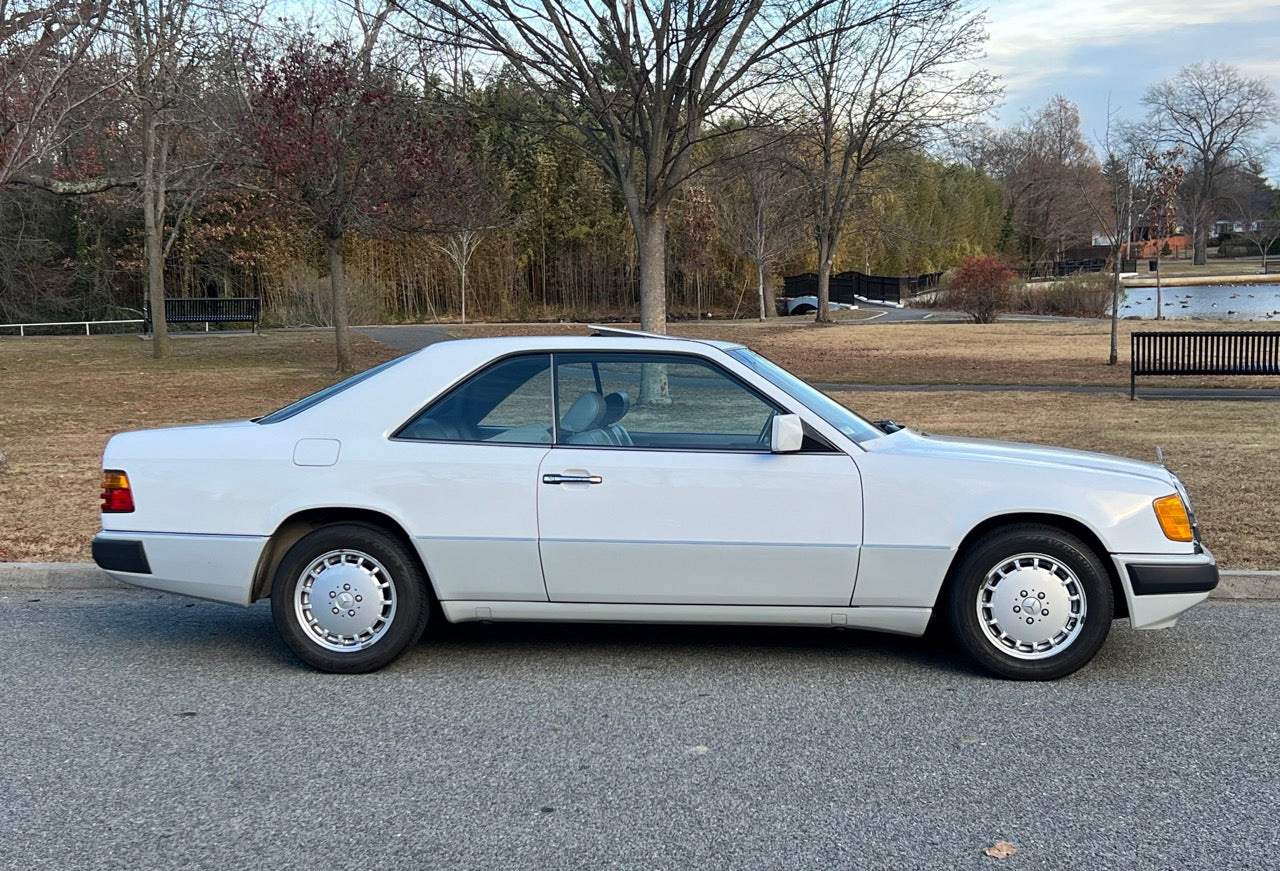 1990 Mercedes 300 CE