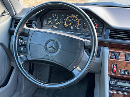 1990 Mercedes 300 CE