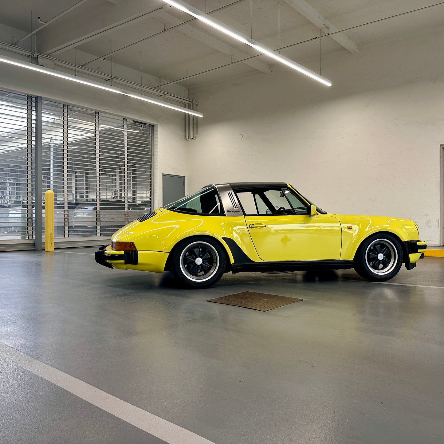 1975 Porsche 911 Targa Widebody