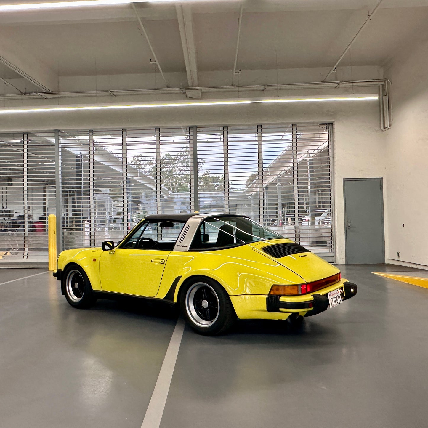 1975 Porsche 911 Targa Widebody