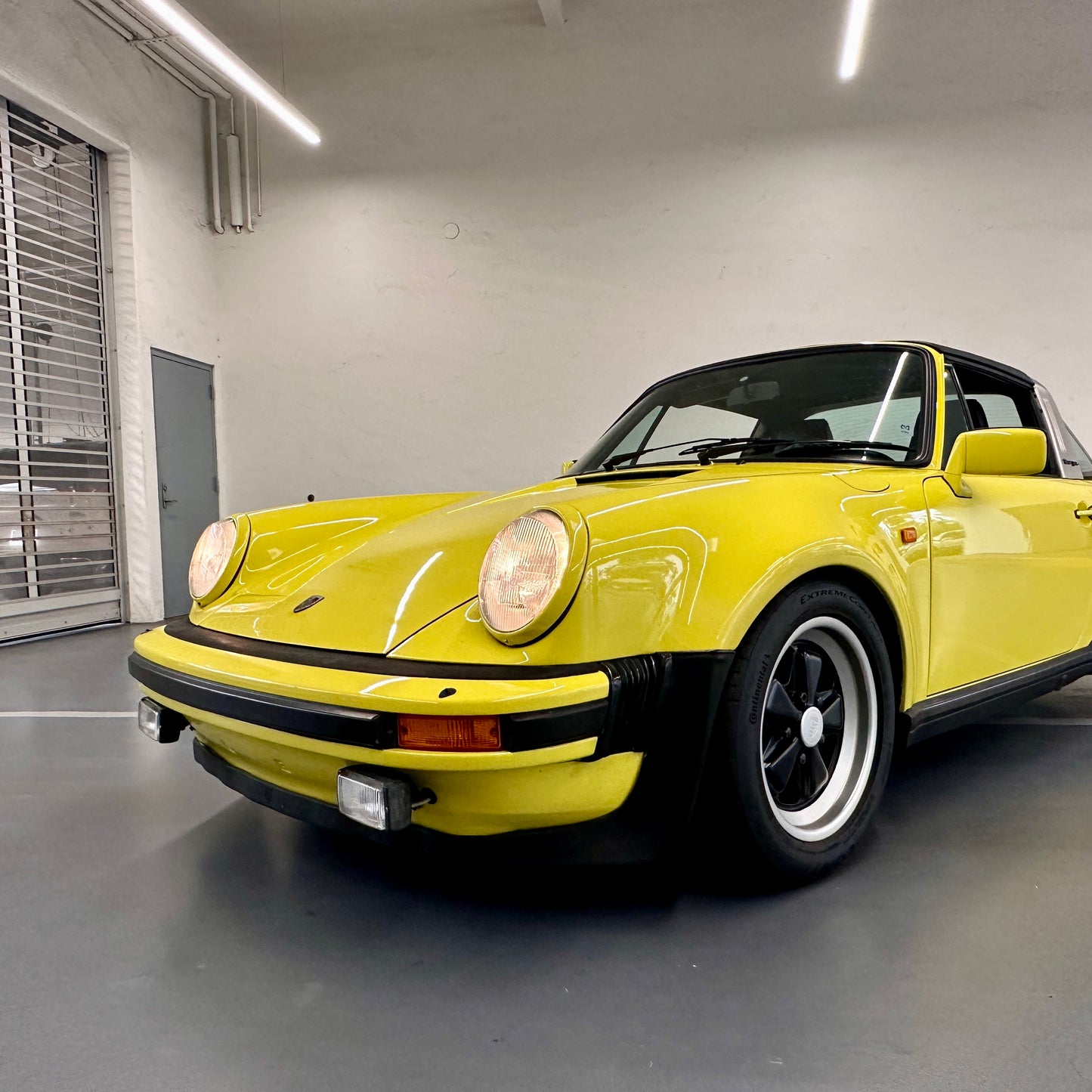 1975 Porsche 911 Targa Widebody