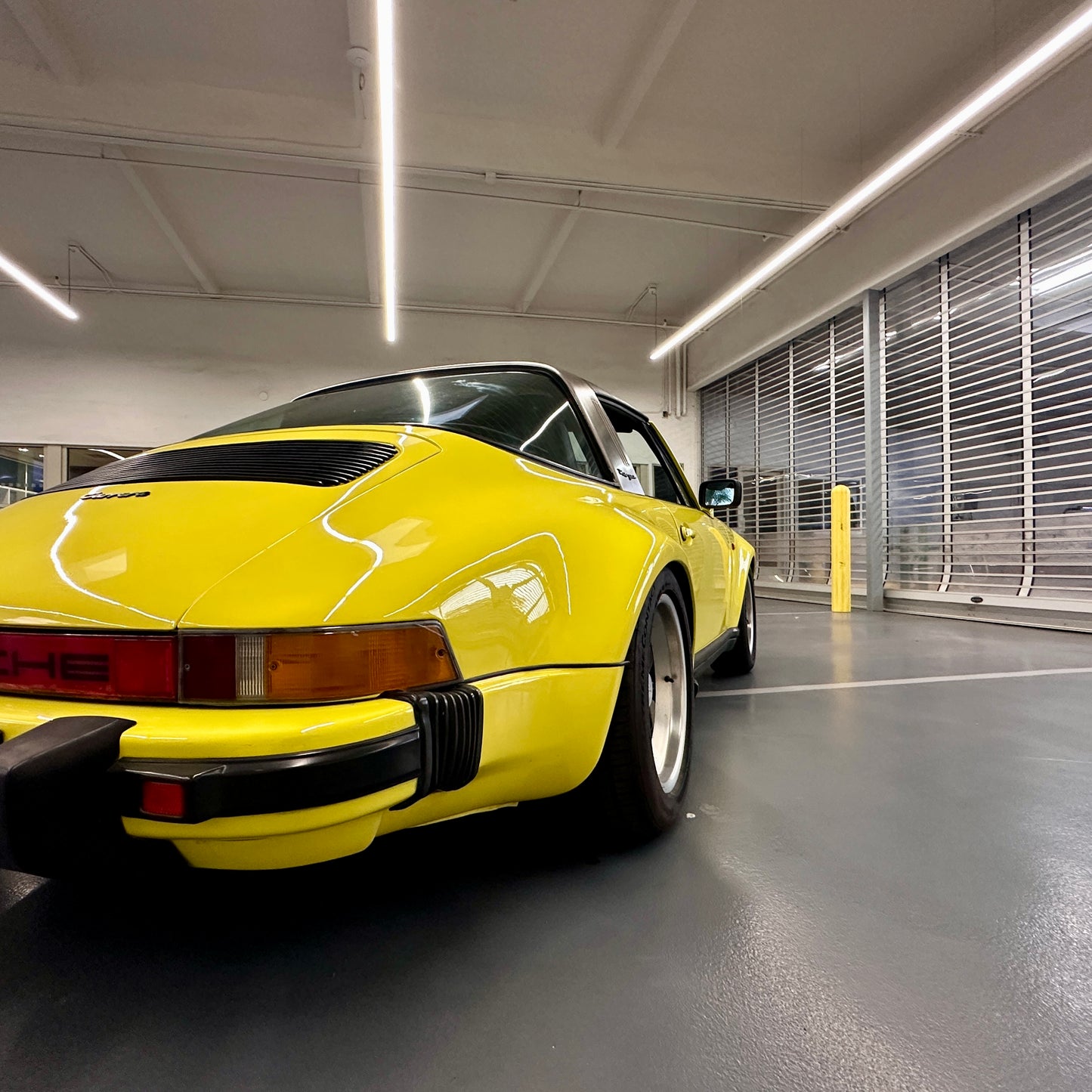 1975 Porsche 911 Targa Widebody