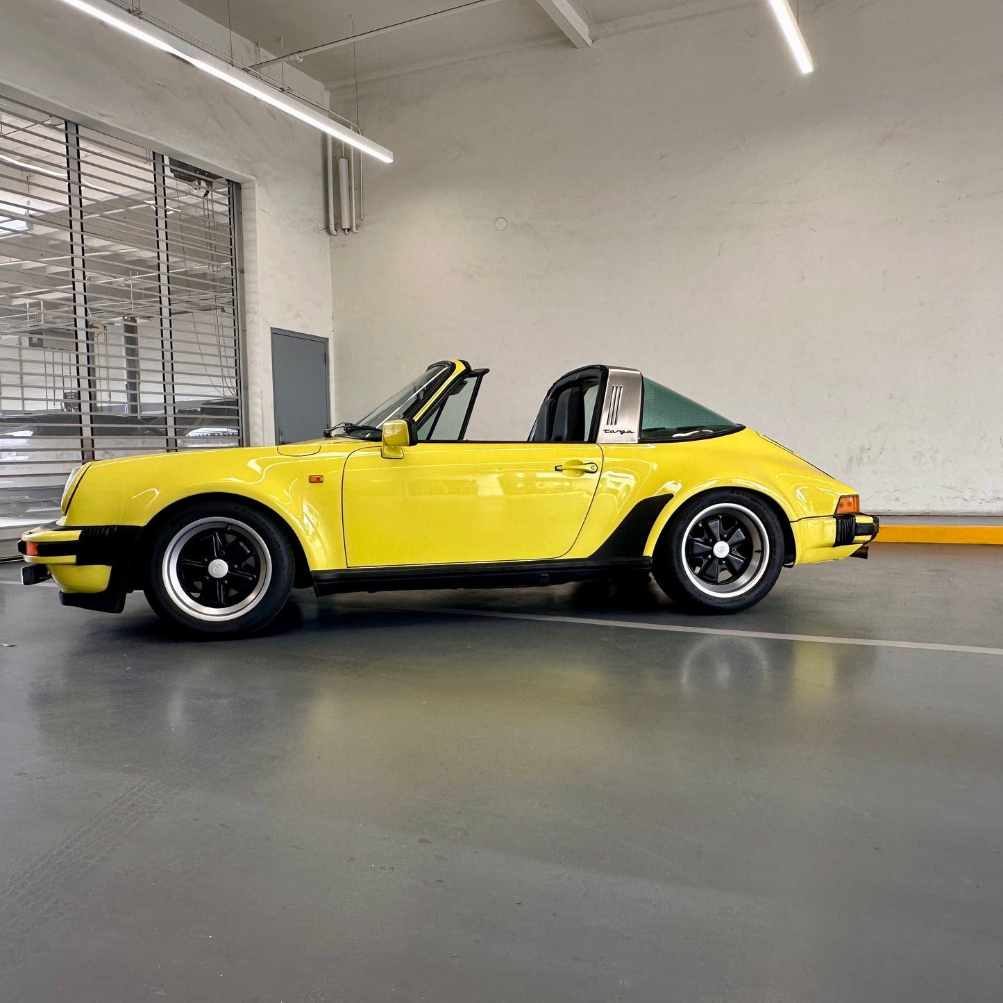 1975 Porsche 911 Targa Widebody