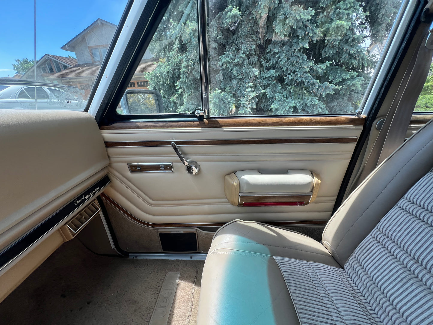 1990 Jeep Grand Wagoneer 85k Miles