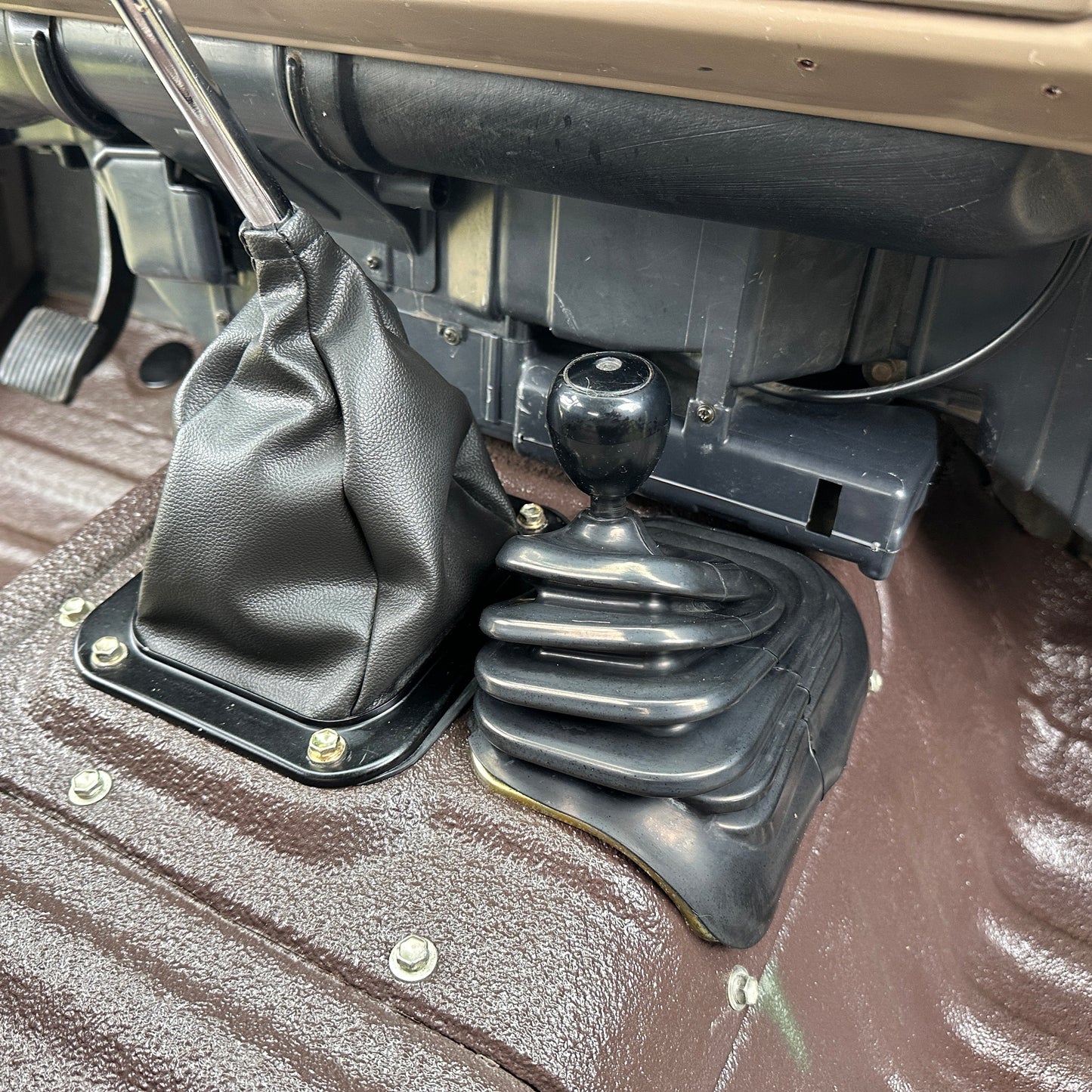 1984 Toyota Land Cruiser FJ60 LS Swap