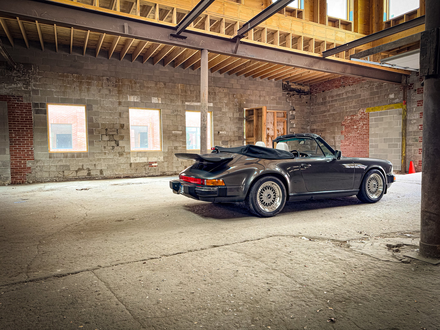 1989 Porsche 911 Carrera Cabriolet