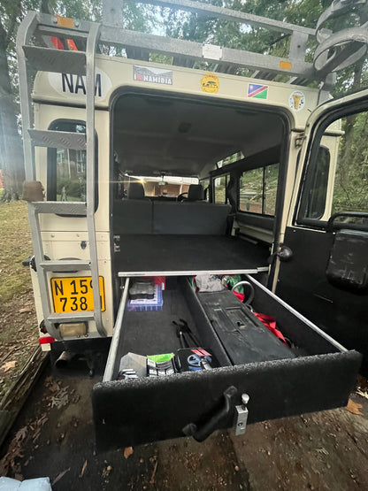 1999 Land Rover Defender 110 TD5 RHD