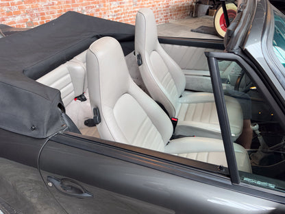 1989 Porsche 911 Carrera Cabriolet